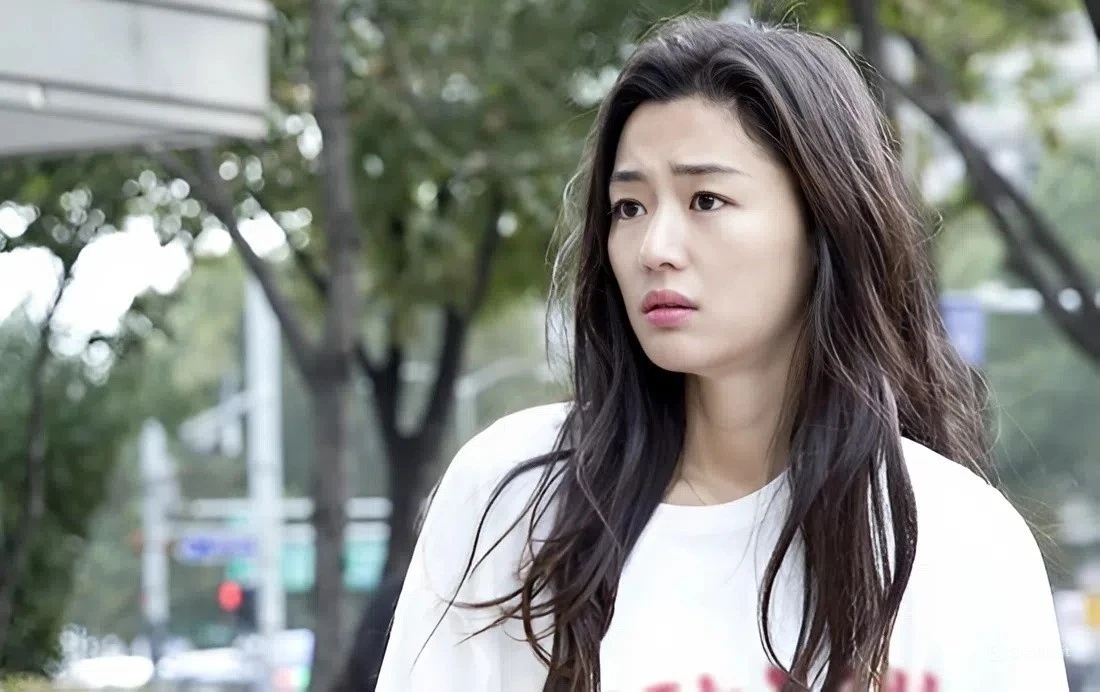 Khủng hoảng bao vây Jeon Ji Hyun