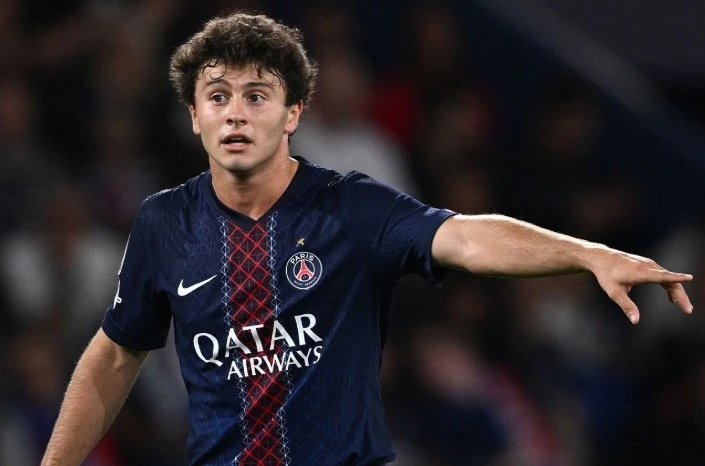 Man City ra giá kỷ lục cho sao PSG