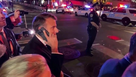 Bị chặn đường ở New York, ông Macron gọi điện cho ông Trump