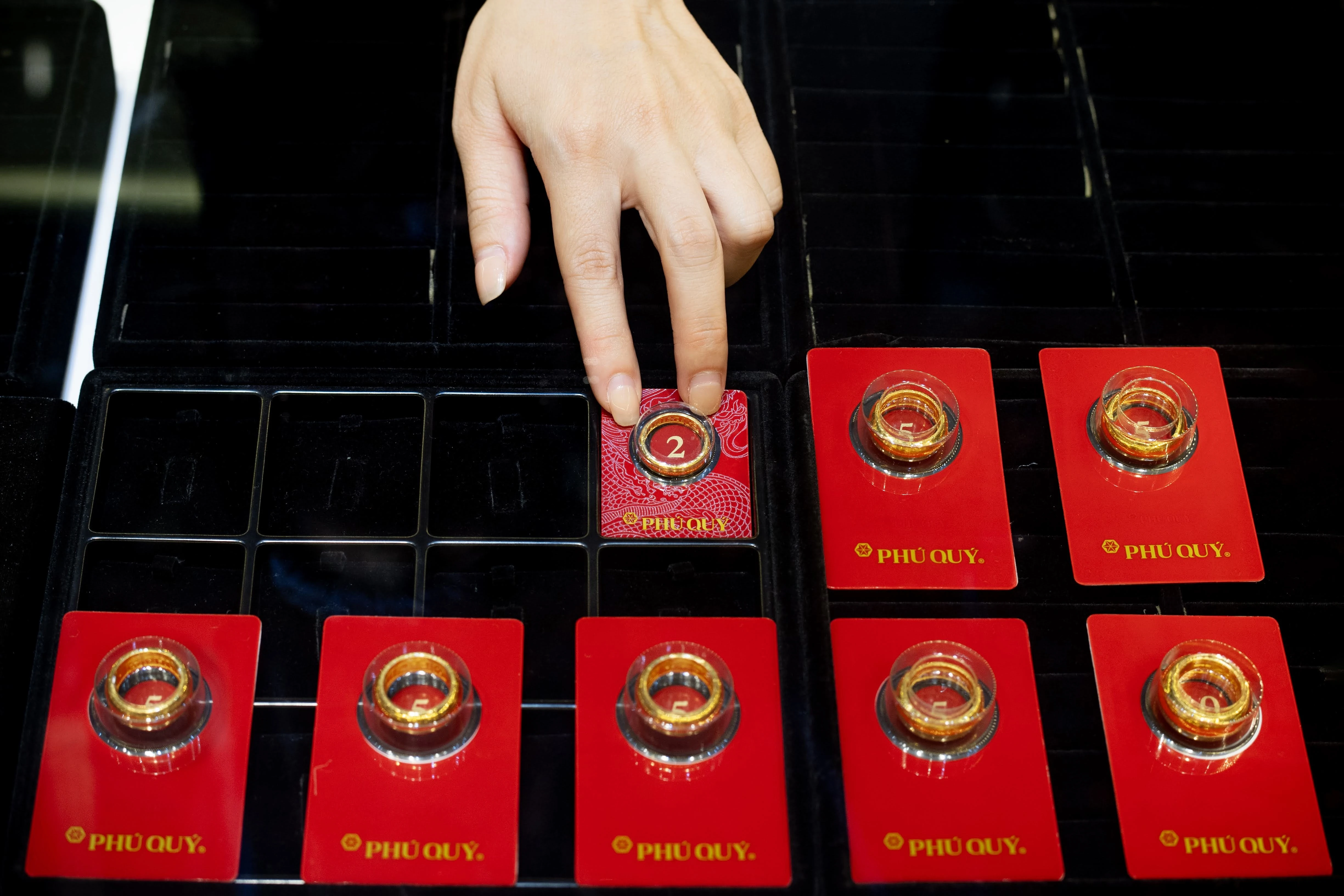 Giá vàng trong nước và thế giới đồng pha