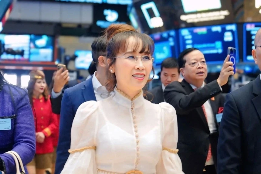 Cổ phiếu tăng đột biến khi nữ tỷ phú Việt Nam gặp Chủ tịch NYSE