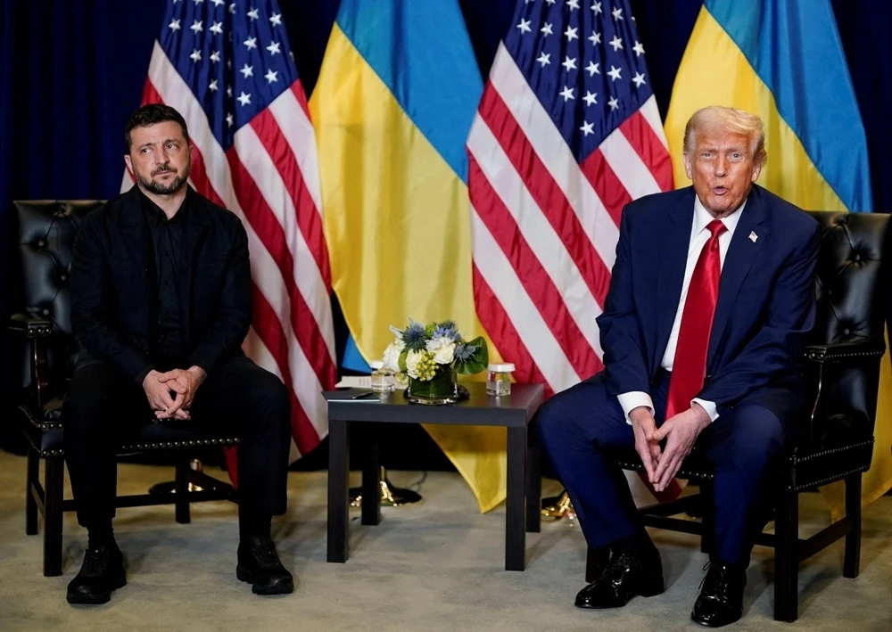 Lý do ông Trump bất ngờ đổi giọng, ủng hộ Ukraine giành lãnh thổ