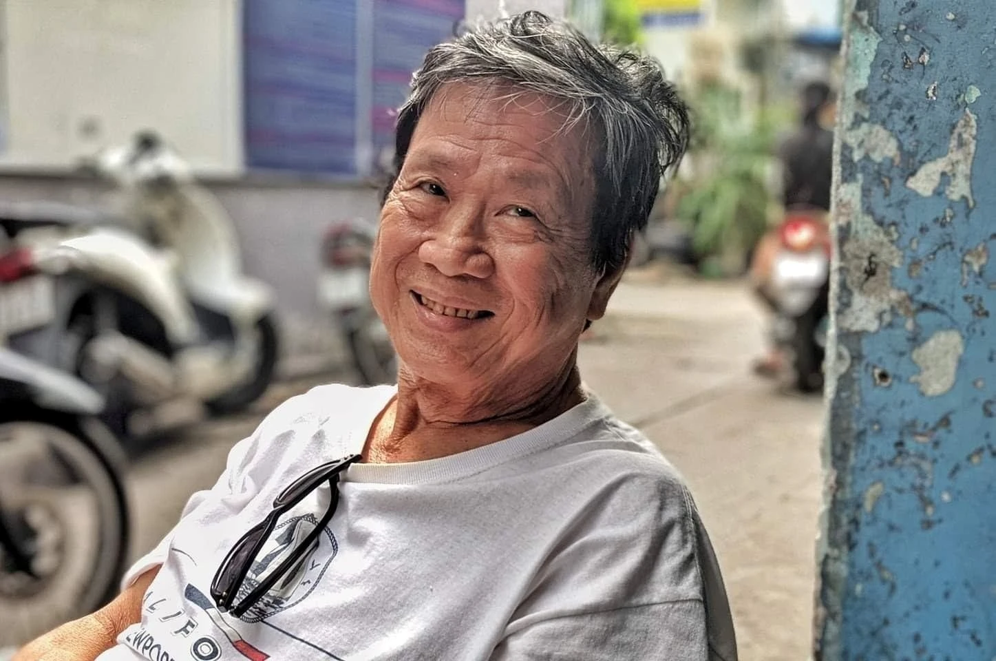 Nhạc sĩ 'Bài thánh ca buồn' qua đời
