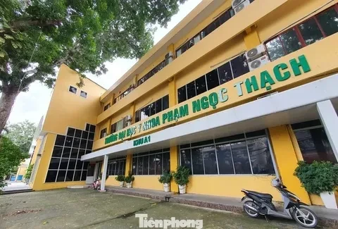 Sinh viên Phạm Ngọc Thạch hoang mang vì chương trình bị dừng đột ngột