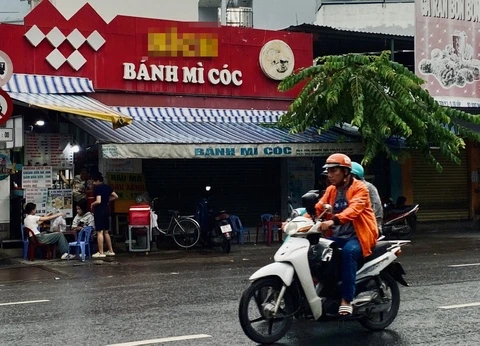 Ca ngộ độc bánh mì ở TP.HCM tăng lên 162, có thai phụ nguy cơ sinh non