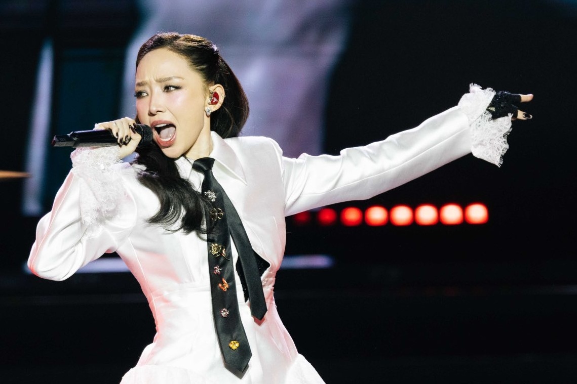 Tiết mục 'Thiệp hồng' ở Làn Sóng Xanh gây tranh luận