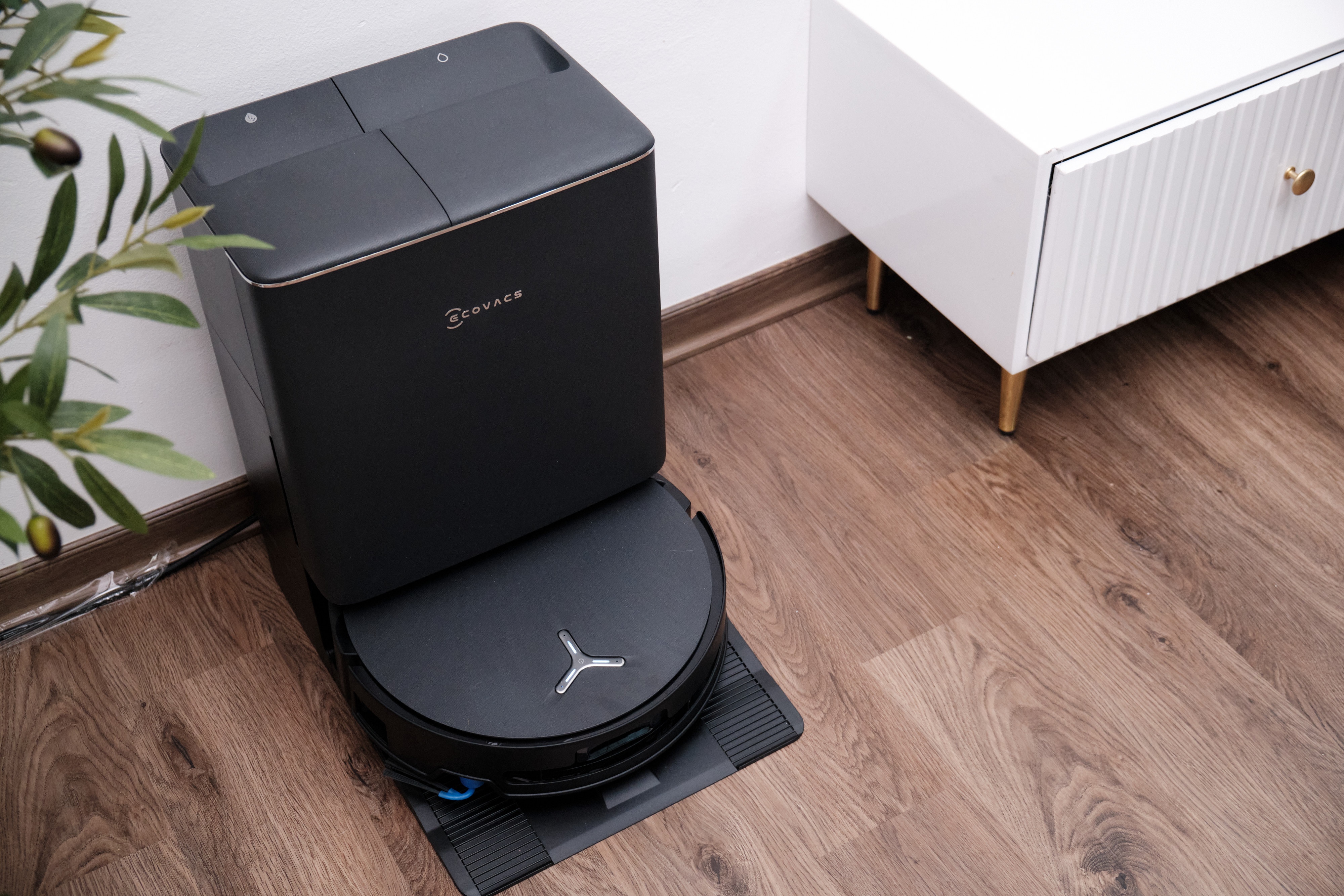 Robot hút bụi được nâng cấp ở chỗ người dùng ‘không nhìn được’