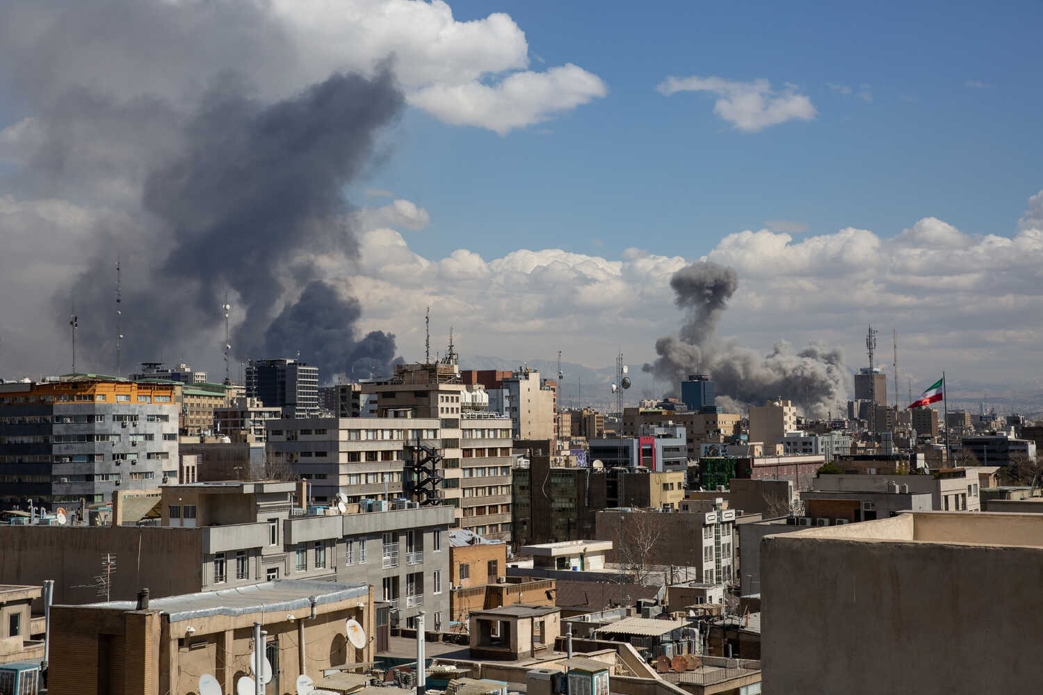 Đại sứ quán Việt Nam tại Iran triển khai phương án sơ tán