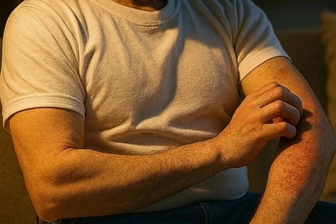 3 tín hiệu 'đỏ' khi đi vệ sinh mỗi ngày cảnh báo thận bị bào mòn