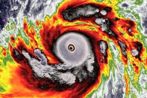 Siêu bão Sinlaku đổi hướng, liệu có vào Biển Đông?
