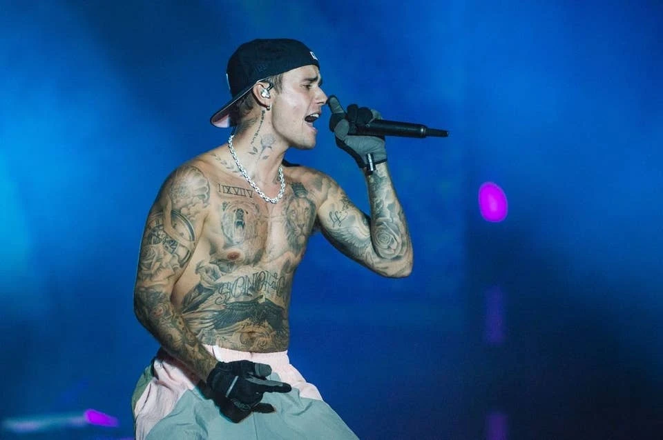 Justin Bieber là tâm điểm tranh cãi