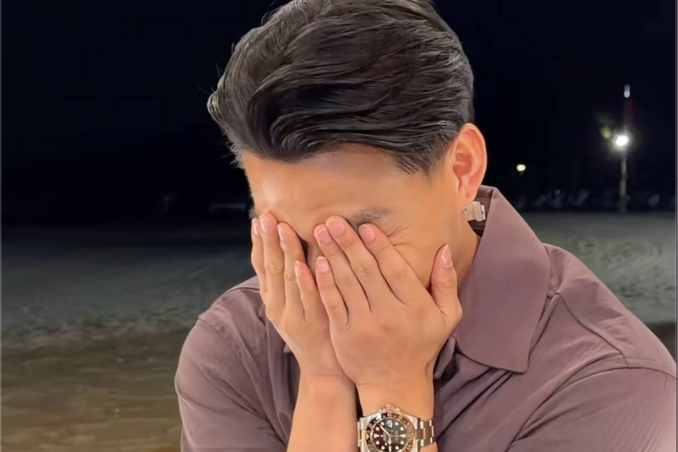 Văn Thanh khóc khi cầu hôn 'chị đẹp' gymer