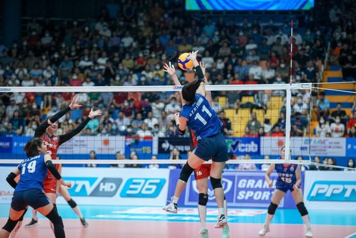 Tuyển bóng chuyền nữ Việt Nam gặp nhiều khó khăn ở set 1 và đầu set 2